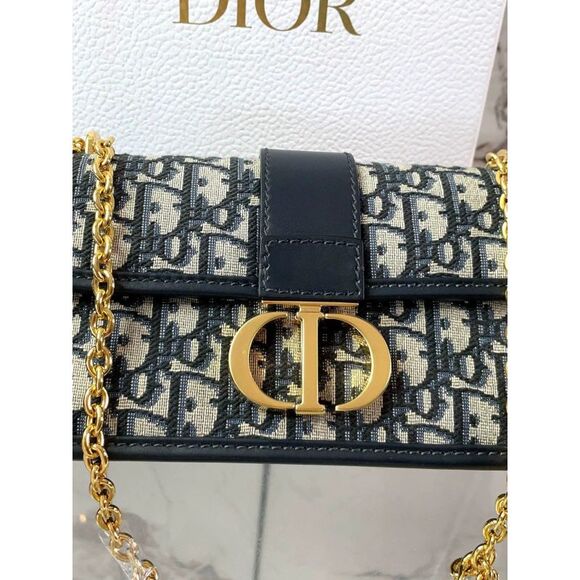 Dior Women Pre-Loved Bag Very Good Condition - Picture 7 of 9